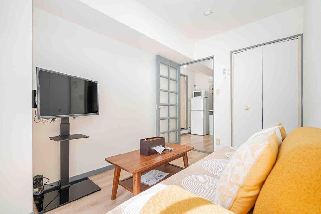 Appartement A Boutique One-bedroom In Takadanobaba, Shinjuku Ward, Tokyo. A 6-minute Walk To The Yamanote Line