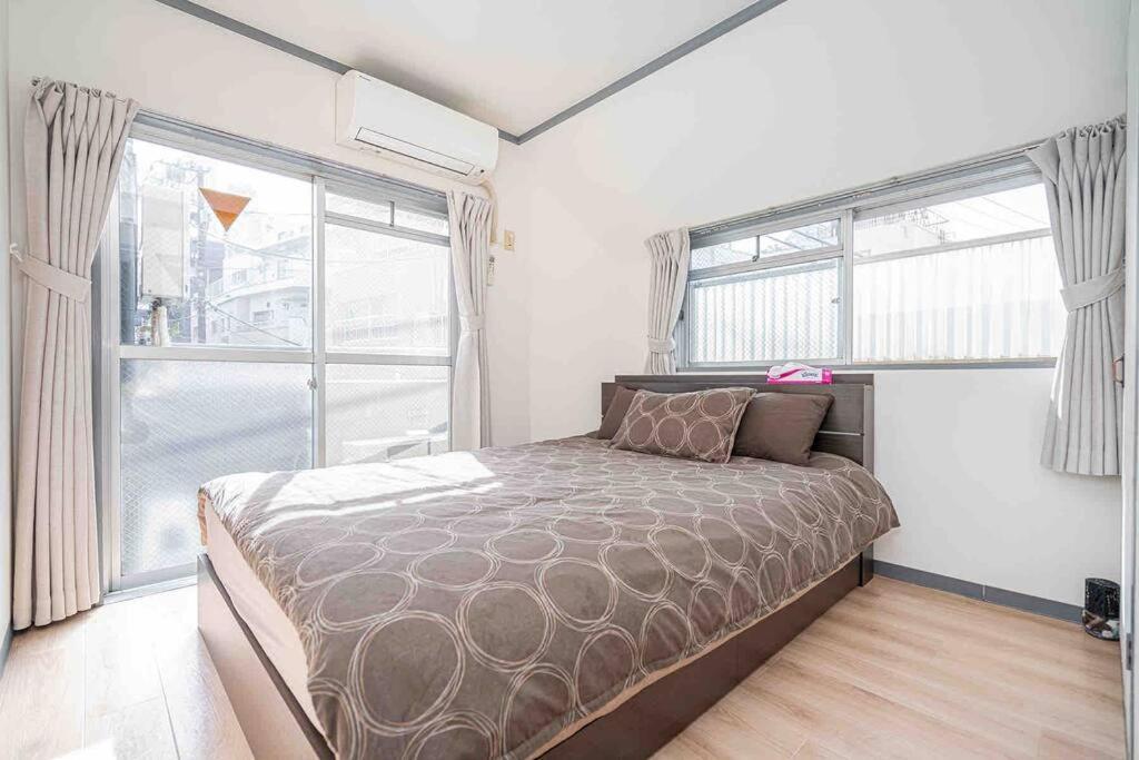 A Boutique One-bedroom In Takadanobaba, Shinjuku Ward, Tokyo. A 6-minute Walk To The Yamanote Line *